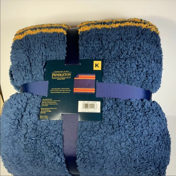 Pendleton Bedding New Pendleton Sherpa Fleece Grand Canyon Multi